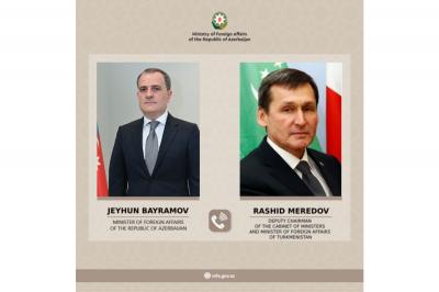 Ceyhun Bayramovla Türkmənistan XİN rəhbəri arasında telefon danışığı olub