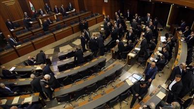 Livanda parlament seçkiləri iki il müddətinə  təxirə salındı