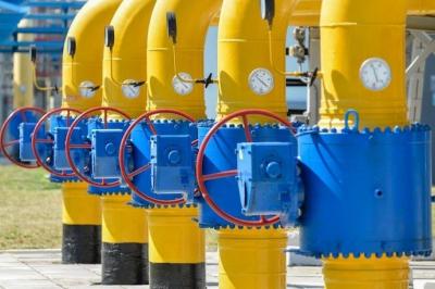 Avropada təbii qazın qiyməti 700 dollardan aşağı enib