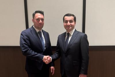 Hikmət Hacıyev Macarıstan Baş nazirinin baş milli təhlükəsizlik müşaviri ilə  görüşüb