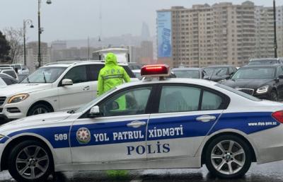 Polis yağışlı havada fasiləsiz xidməti davam etdirir