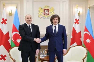 Prezident İlham Əliyevin İrakli Kobaxidze ilə təkbətək görüşü olub