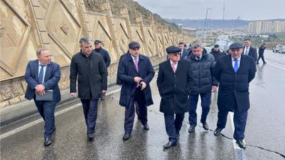 Kəmaləddin Heydərov Bibiheybət yolunda yaranmış sürüşmə təhlükəsi ilə əlaqədar ərazidə olub
