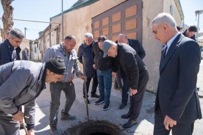 ADSEA sədri Keşlədə kollektorun tikinti-bərpa işlərinin gedişatı ilə tanış olub