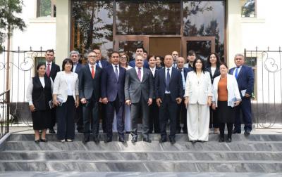 Deputat Elnarə Akimova Özbəkistanda   Azərbaycanşünaslıq mərkəzinin açılışında çıxış edib