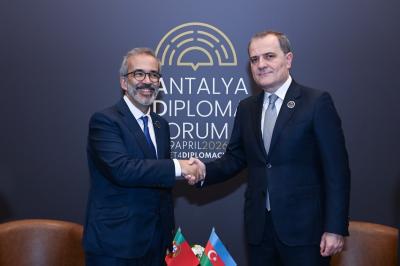 Ceyhun Bayramov portuqaliyalı həmkarı ilə  görüşüb