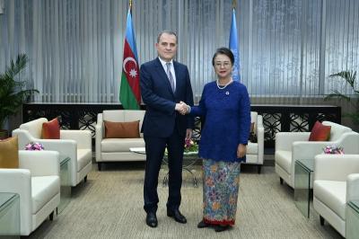 Ceyhun Bayramov BMT rəsmisi ilə Azərbaycanın beynəlxalq rolunu  müzakirə edib