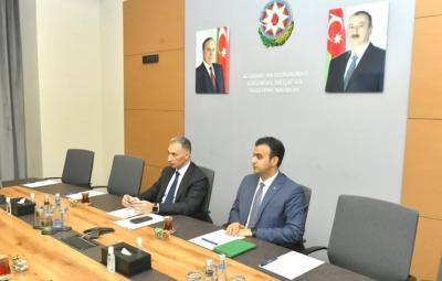 Rəşad Nəbiyev V "Yüksəliş" müsabiqəsinin qalibləri ilə görüşüb