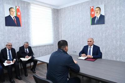 Vüqar Əhmədov Şuşada vətəndaşları qəbul edib