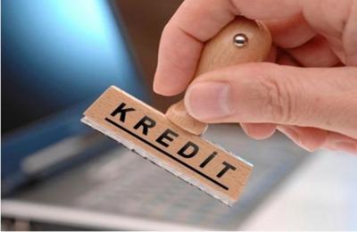 Azərbaycan iqtisadiyyatına kredit qoyuluşu il ərzində 9 faizə yaxın artıb