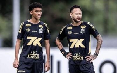 Neymar gənc futbolçunu vurdu