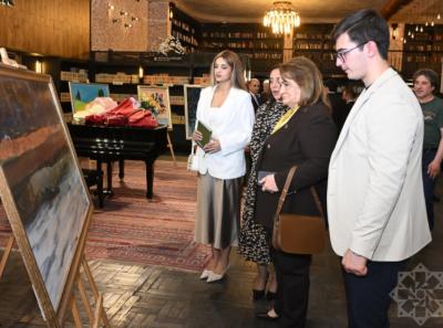 “Baku Book Center”də “Möcüzə adlı övladım” kitabı təqdim olunub