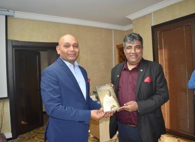 Tanınmış hindistanlı memar Bakıda mühazirə ilə çıxış edib 