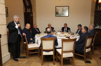 Səmadan asılan Anar, göydən düşən Behrudi, özünə sağlıq deyən akademiklər… -  Bir dövrün yubileyi