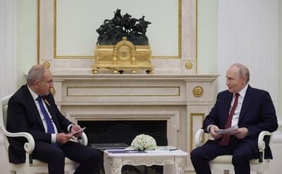 Putin Paşinyanla telefon danışığı aparıb 