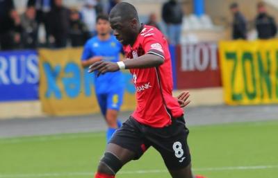 "Qəbələ" daha iki futbolçu ilə yolları ayırdı
