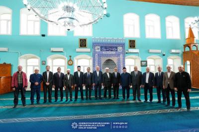 Ramin Məmmədov  "Cümə" və "İmam Əli" məscidlərini ziyarət edib