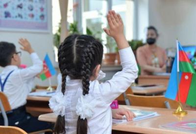Tədris prosesi distant formada keçiriləcək məktəblərin siyahısı açıqlanıb