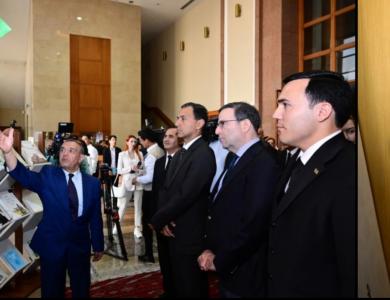 Türkmənistan Dövlət Kitabxanasında "Azərbaycan ədəbiyyatı bölməsi" açılıb