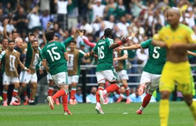 Dünya çempionatları tarixində 6-cı ən gənc futbolçu oldu