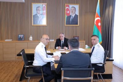 Kamran Əliyev Nərimanov rayonunda vətəndaşları qəbul edib