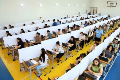 Sertifikatlaşdırma imtahanının ilk günü 98% davamiyyət qeydə alınıb -  MÜTDA