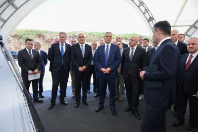 Əlaqələndirmə Qərargahının iclasının iştirakçıları “Dəmirli” Filiz Emalı Kompleksində görülən işlərlə tanış olub