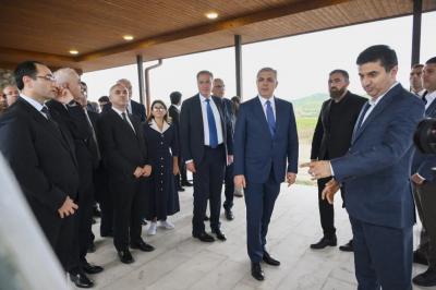 Xocalıda salınmış intensiv bağçılıq təsərrüfatları ilə tanışlıq