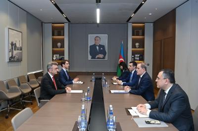 Ceyhun Bayramov diplomatik fəaliyyəti başa çatan Almaniya səfirini qəbul edib