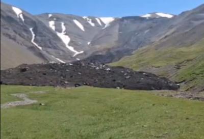 Qubada sürüşmə davam edir