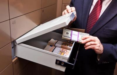 Azərbaycan banklarına əhalinin əmanətləri il ərzində 18 faizdən çox artıb