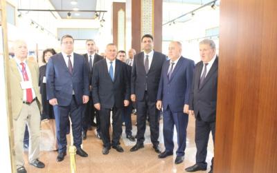 Naxçıvanda “Əcəmi Naxçıvani: Naxçıvan memarlıq məktəbi və ənənələri” mövzusunda  respublika elmi konfransı keçirilib