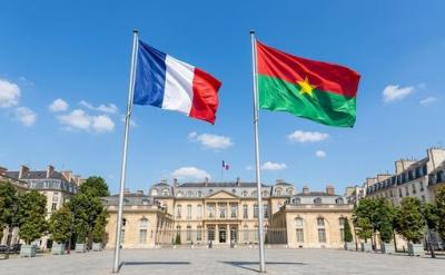 Burkina-Faso Fransaya səfirliyini bağlamaq üçün bir həftə vaxt verib