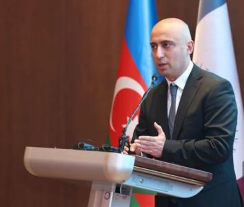 Azərbaycanda müəllim heyətinin orta aylıq əməkhaqqısı 1 030 manatdır