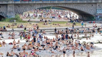 Almaniya isti ilə mübarizə aparır -  26 ölü