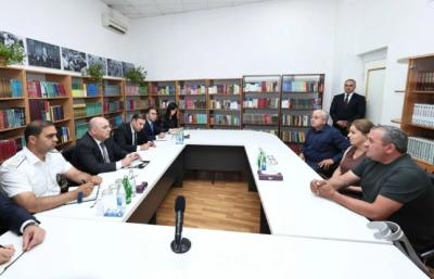 DGK sədri Qazaxda vətəndaşları qəbul edib