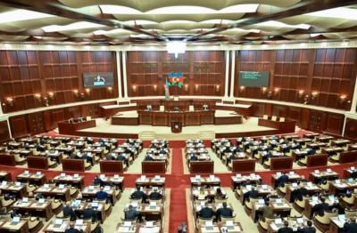 Milli Məclisin növbədənkənar sessiyasının növbəti iclası keçirilir