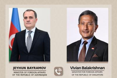 Ceyhun Bayramovla Sinqapur XİN rəhbəri arasında telefon  danışığı olub