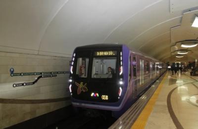 Bakı metrosunda sərnişin daşınması cüzi artıb