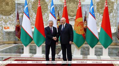 Lukaşenko və Mirziyoyev strateji tərəfdaşlıq haqqında bəyannamə imzalayıb 