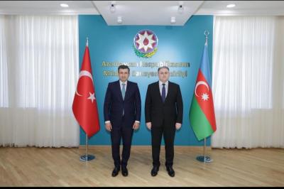 Azərbaycanla Türkiyə arasında hərbi-texniki əlaqələrin daha da inkişaf etdirilməsi müzakirə olunub