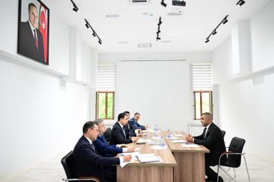 Mədəniyyət naziri Şuşa şəhərində vətəndaşların müraciətlərini dinləyib