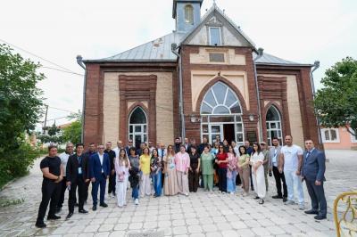 Konfrans iştirakçıları üçün mediatur təşkil edilib