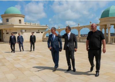 Ramin Məmmədov Mərdəkan və Buzovnadakı tarixi dini abidələrdə olub
