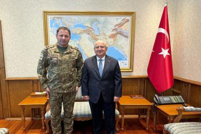 Müdafiə Nazirliyinin nümayəndə heyəti Türkiyədə Yaşar Gülerlə görüşüb