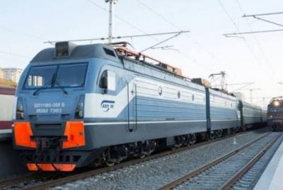 Gürcüstanda elektrik problemi səbəbindən Bakı-Tbilisi qatarı yolda qalıb